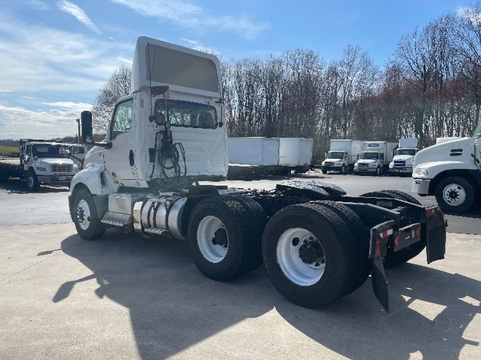 Day Cab Tractor-Heavy Duty Tractors-International-2018-LT625-Statesville-NC-379,045\n\t\tmiles-$ 24,750 - Image 5