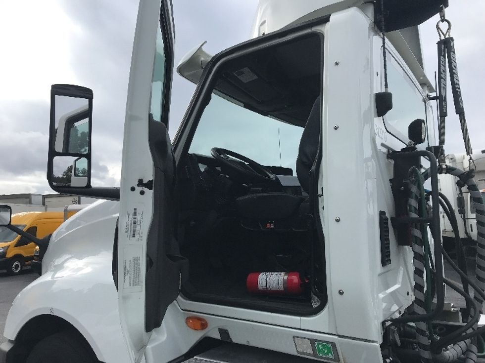 Day Cab Tractor-Heavy Duty Tractors-International-2018-LT625-Sturtevant-WI-382,924\n\t\tmiles-$ 23,500 - Image 9