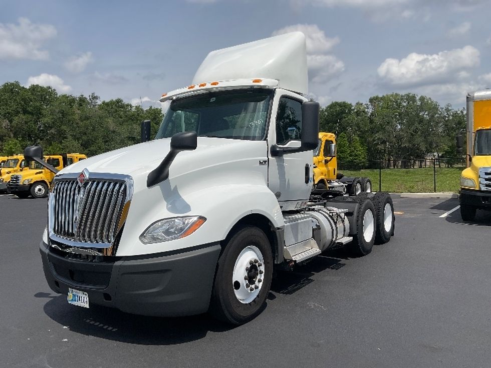 Day Cab Tractor-Heavy Duty Tractors-International-2018-LT625-Tampa-FL-278,970\n\t\tmiles-$ 24,500 - Image 3