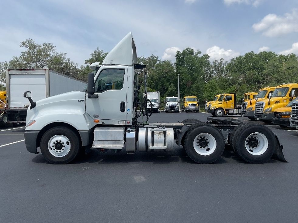 Day Cab Tractor-Heavy Duty Tractors-International-2018-LT625-Tampa-FL-278,970\n\t\tmiles-$ 24,500 - Image 4