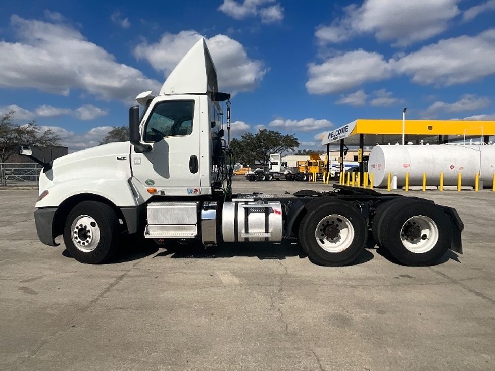 Day Cab Tractor-Heavy Duty Tractors-International-2018-LT625-Tampa-FL-339,191\n\t\tmiles-$ 27,250 - Image 4