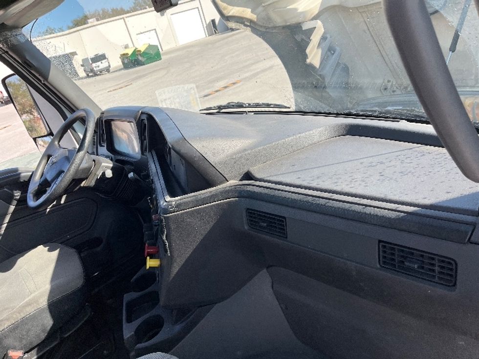 Day Cab Tractor-Heavy Duty Tractors-International-2018-LT625-Tampa-FL-381,011\n\t\tmiles-$ 25,750 - Image 12