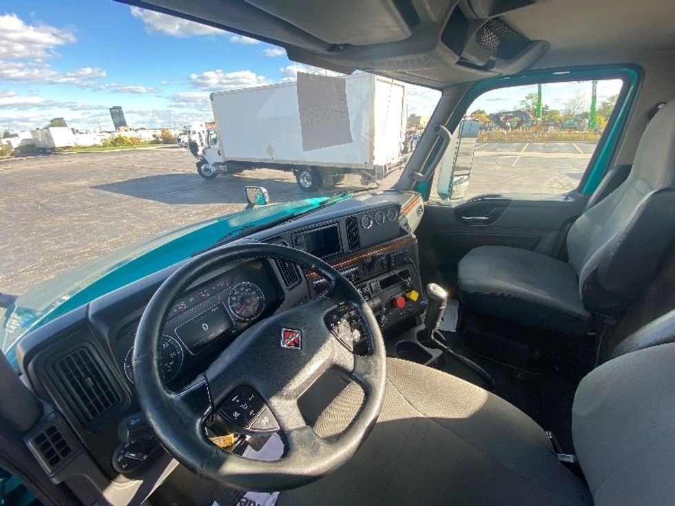 Day Cab Tractor-Heavy Duty Tractors-International-2018-LT625-Toronto-ON-640,648\n\t\tkm-$ 28,500 - Image 10