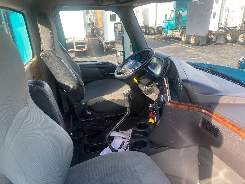 Day Cab Tractor-Heavy Duty Tractors-International-2018-LT625-Toronto-ON-640,648\n\t\tkm-$ 28,500 - Image 14