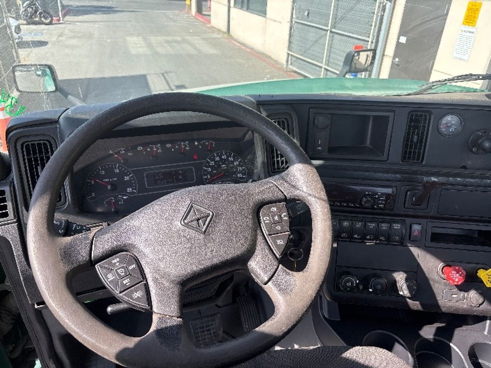 Day Cab Tractor-Heavy Duty Tractors-International-2018-LT625-Torrance-CA-278,337\n\t\tmiles-$ 17,500 - Image 11