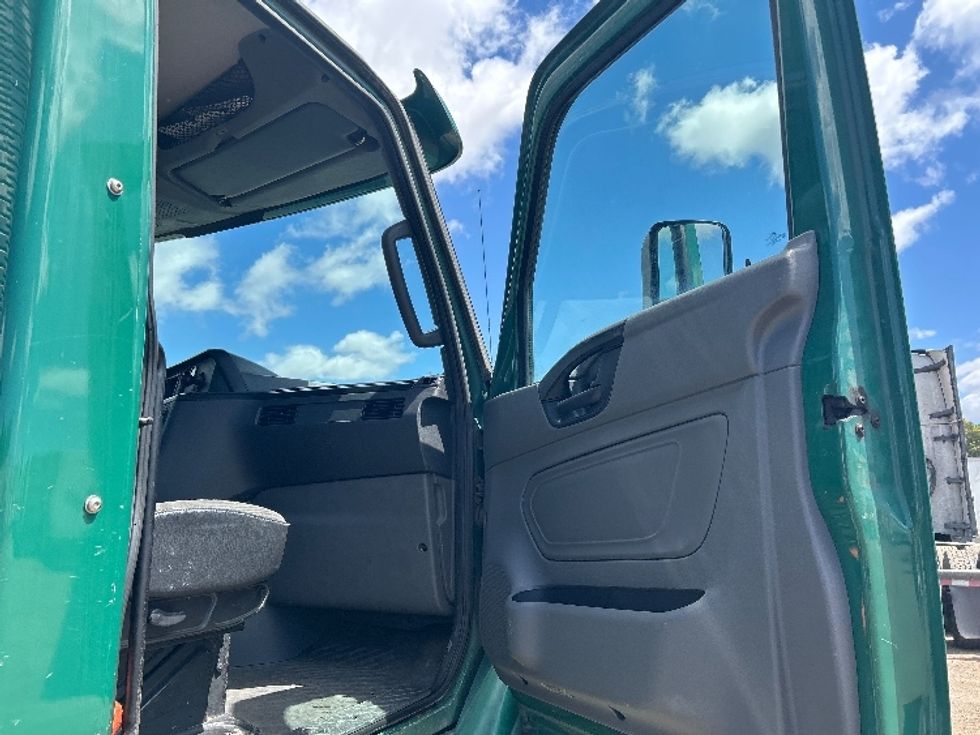 Day Cab Tractor-Heavy Duty Tractors-International-2018-LT625-Torrance-CA-278,337\n\t\tmiles-$ 17,500 - Image 12