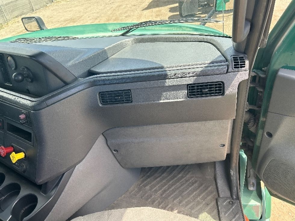 Day Cab Tractor-Heavy Duty Tractors-International-2018-LT625-Torrance-CA-278,337\n\t\tmiles-$ 17,500 - Image 13