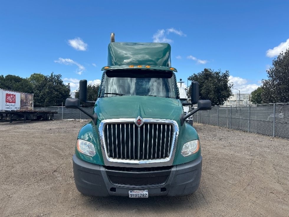 Day Cab Tractor-Heavy Duty Tractors-International-2018-LT625-Torrance-CA-278,337\n\t\tmiles-$ 17,500 - Image 2