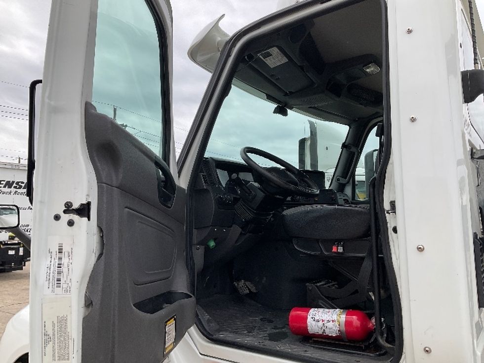 Day Cab Tractor-Heavy Duty Tractors-International-2018-LT625-Twinsburg-OH-211,033\n\t\tmiles-$ 22,500 - Image 9