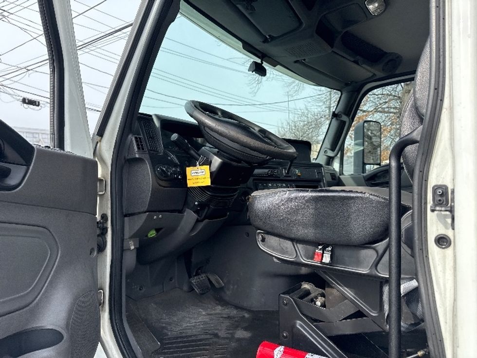 Day Cab Tractor-Heavy Duty Tractors-International-2018-LT625-West Babylon-NY-306,355\n\t\tmiles-$ 21,250 - Image 9