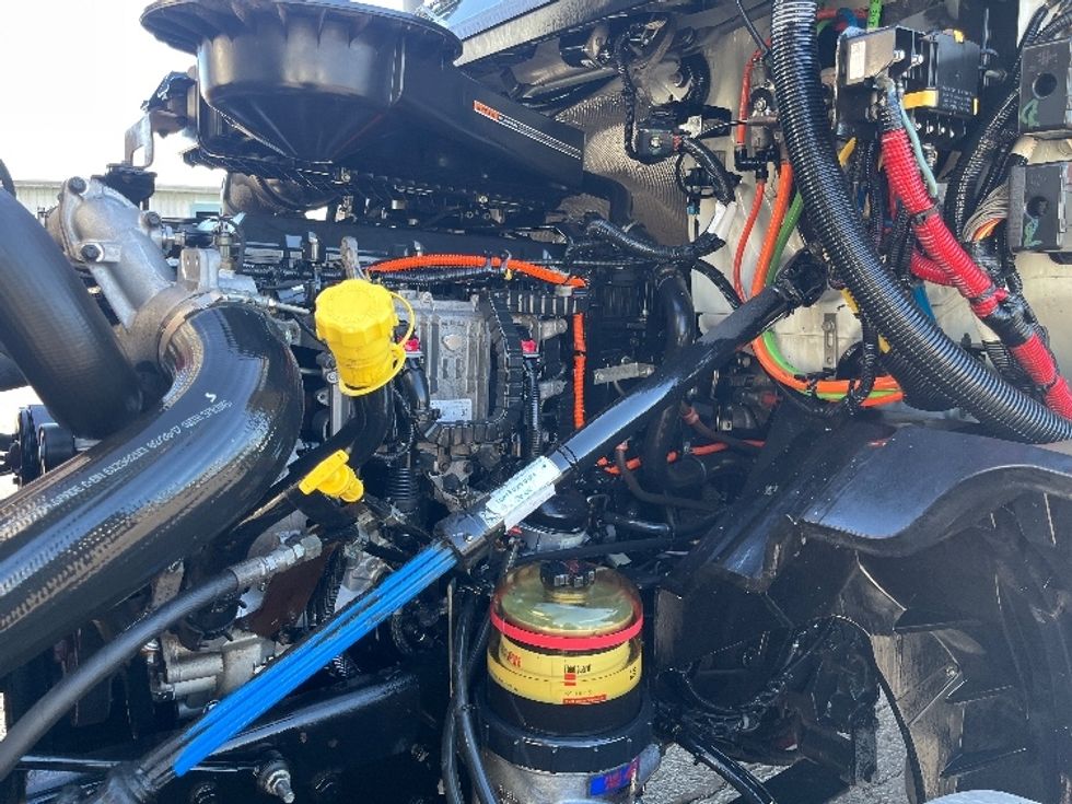 Day Cab Tractor-Heavy Duty Tractors-International-2018-LT625-West Sacramento-CA-304,086\n\t\tmiles-$ 31,750 - Image 16