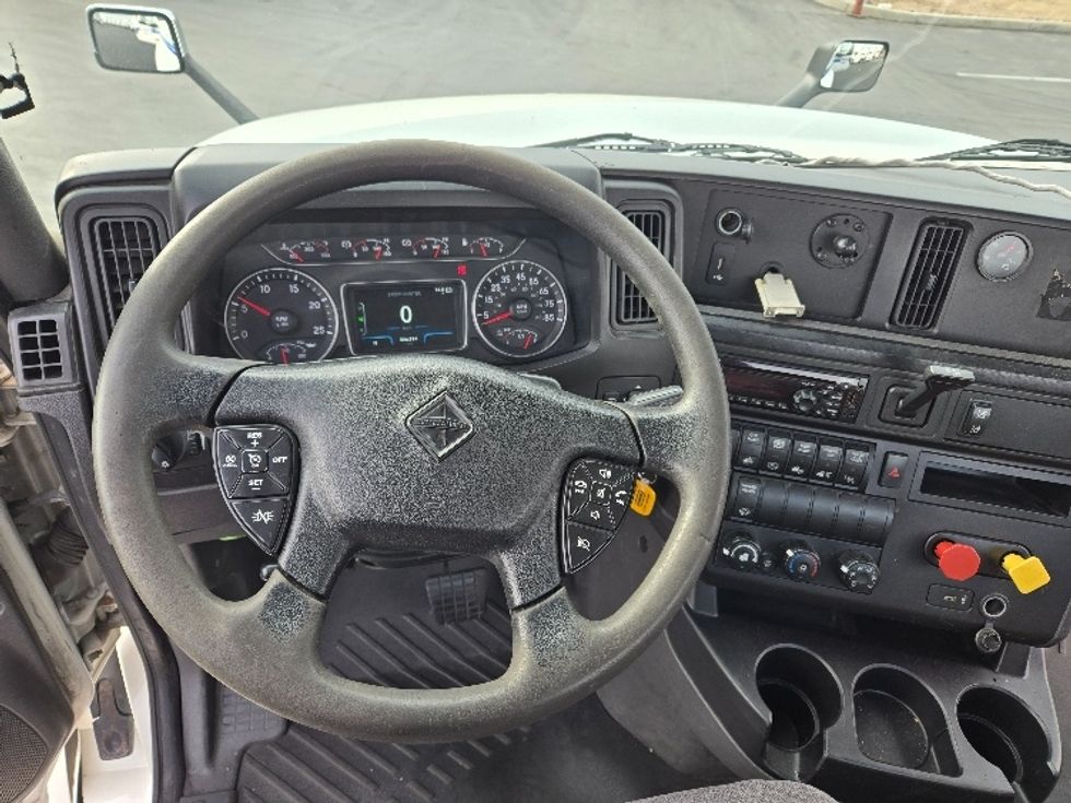 Day Cab Tractor-Heavy Duty Tractors-International-2018-LT625-West Sacramento-CA-404,990\n\t\tmiles-$ 34,000 - Image 11