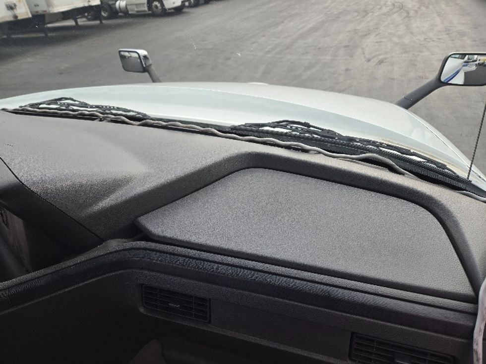 Day Cab Tractor-Heavy Duty Tractors-International-2018-LT625-West Sacramento-CA-404,990\n\t\tmiles-$ 34,000 - Image 13