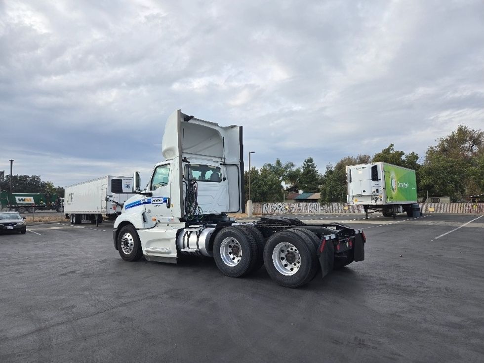 Day Cab Tractor-Heavy Duty Tractors-International-2018-LT625-West Sacramento-CA-404,990\n\t\tmiles-$ 34,000 - Image 5