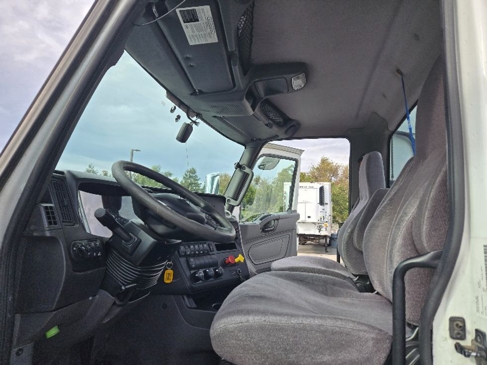 Day Cab Tractor-Heavy Duty Tractors-International-2018-LT625-West Sacramento-CA-404,990\n\t\tmiles-$ 34,000 - Image 9