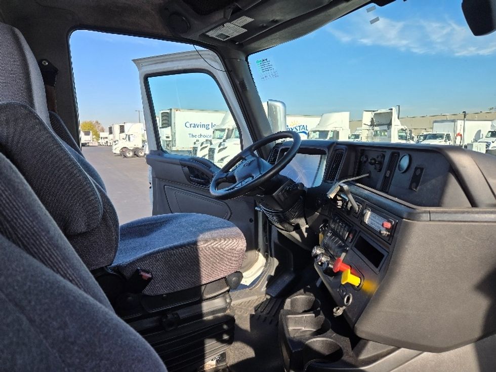 Day Cab Tractor-Heavy Duty Tractors-International-2018-LT625-West Sacramento-CA-431,801\n\t\tmiles-$ 37,750 - Image 13