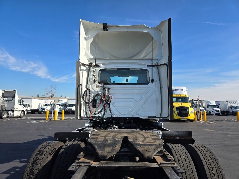 Day Cab Tractor-Heavy Duty Tractors-International-2018-LT625-West Sacramento-CA-431,801\n\t\tmiles-$ 37,750 - Image 6