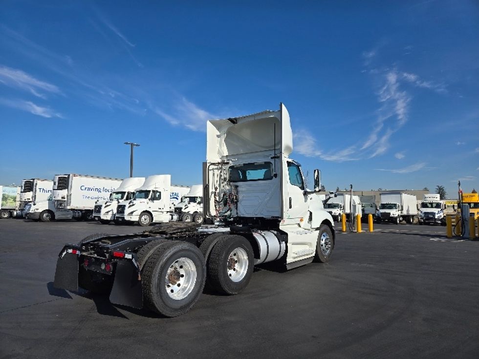 Day Cab Tractor-Heavy Duty Tractors-International-2018-LT625-West Sacramento-CA-431,801\n\t\tmiles-$ 37,750 - Image 7