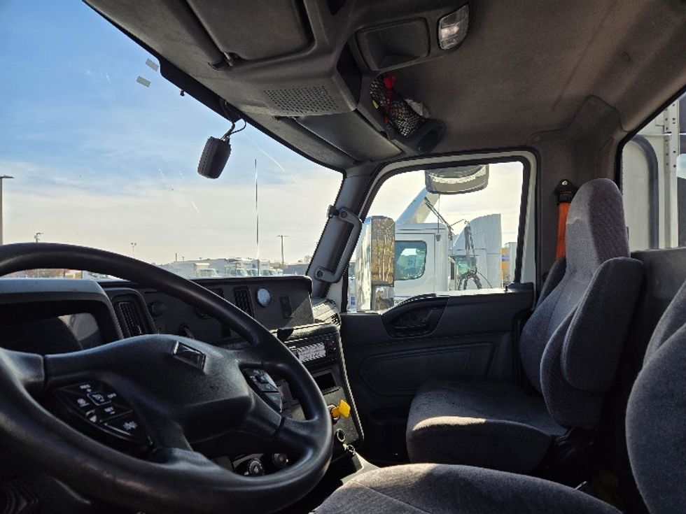 Day Cab Tractor-Heavy Duty Tractors-International-2018-LT625-West Sacramento-CA-431,801\n\t\tmiles-$ 37,750 - Image 9