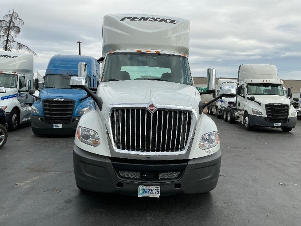 2018 International LT625 LT photo 2