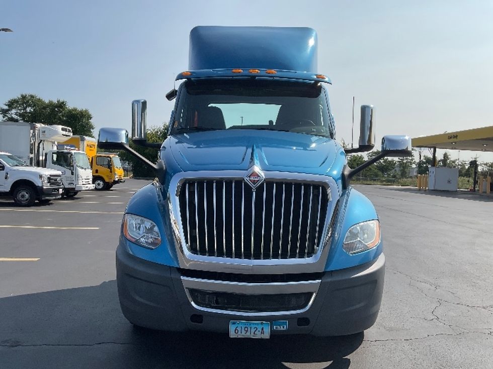 2018 International LT625 LT photo 2