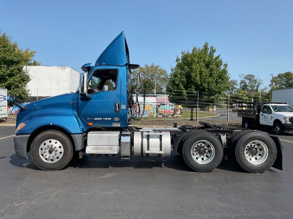2018 International LT625 LT photo 4
