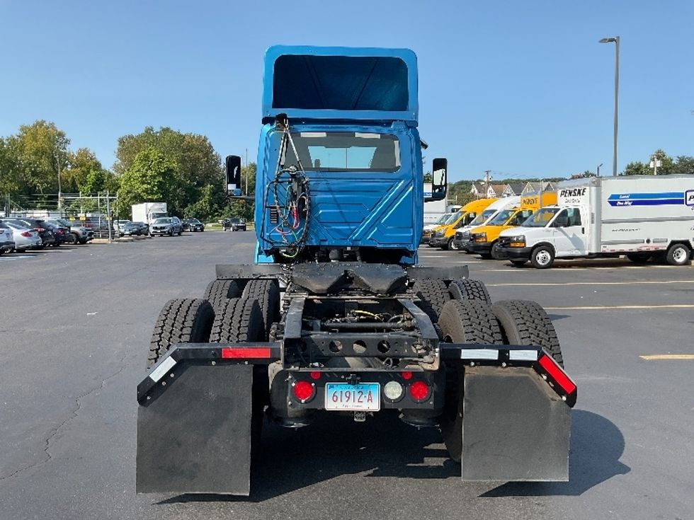 2018 International LT625 LT photo 6