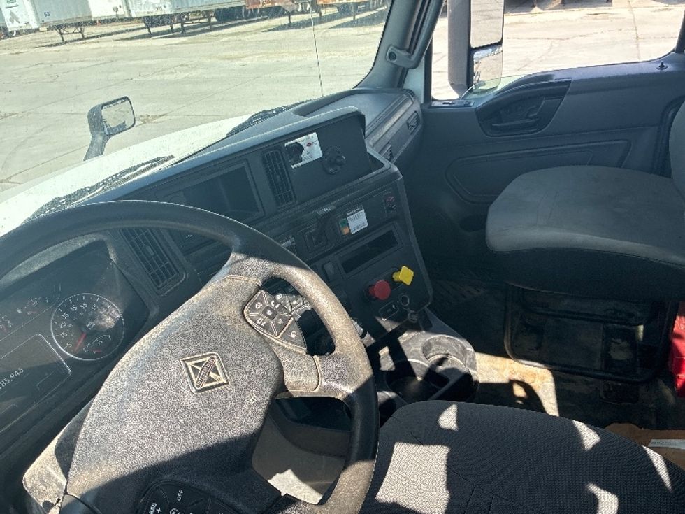 Day Cab Tractor-Heavy Duty Tractors-International-2018-LT625-Wilmington-OH-185,947\n\t\tmiles-$ 23,500 - Image 10