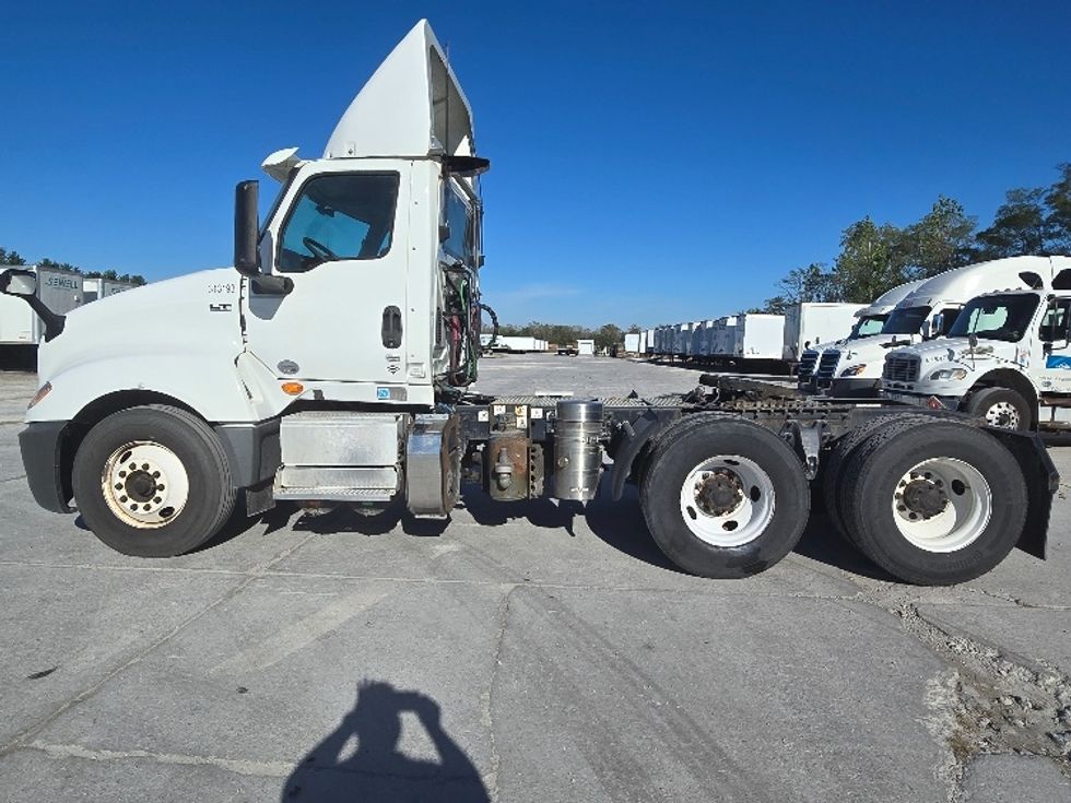 Day Cab Tractor-Heavy Duty Tractors-International-2018-LT625-Wilmington-OH-185,947\n\t\tmiles-$ 23,500 - Image 4