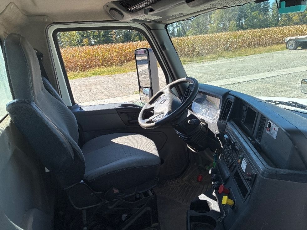 Day Cab Tractor-Heavy Duty Tractors-International-2018-LT625-Wilmington-OH-190,055\n\t\tmiles-$ 23,500 - Image 14