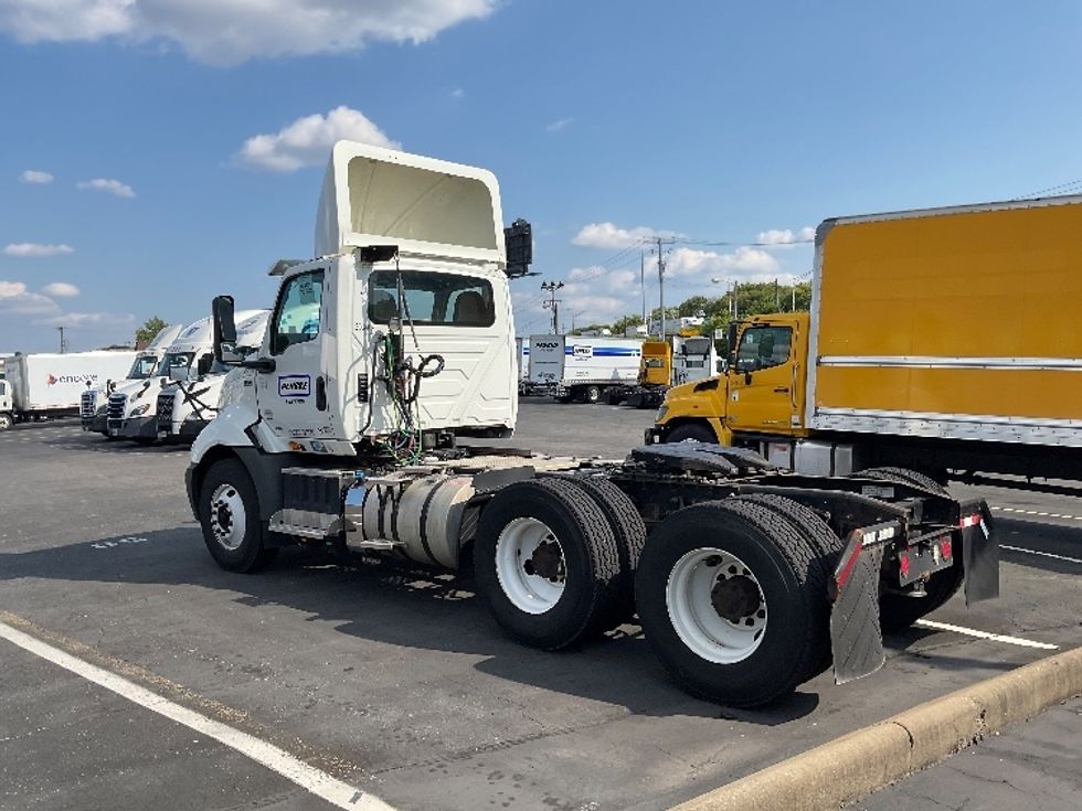 Day Cab Tractor-Heavy Duty Tractors-International-2018-RH613-Cleveland-TN-233,402\n\t\tmiles-$ 999,999 - Image 5