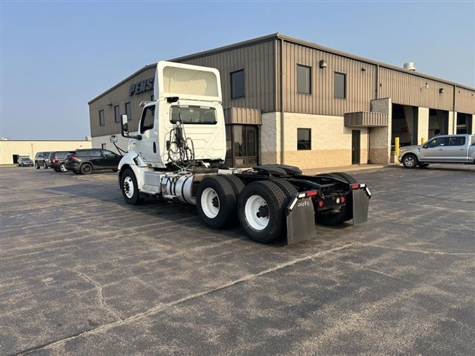 Day Cab Tractor-Heavy Duty Tractors-International-2018-RH613-Milwaukee-WI-521,558\n\t\tmiles-$ 21,500 - Image 5