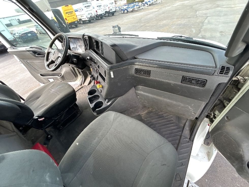 Day Cab Tractor-Heavy Duty Tractors-International-2018-RH613-Rothschild-WI-515,605\n\t\tmiles-$ 22,250 - Image 13