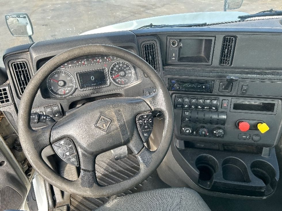 Day Cab Tractor-Heavy Duty Tractors-International-2018-RH613-Rothschild-WI-627,999\n\t\tmiles-$ 20,000 - Image 11