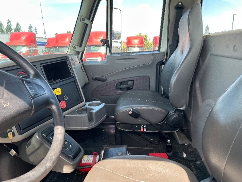 Day Cab Tractor-Heavy Duty Tractors-International-2019-4300-Gilroy-CA-51,811\n\t\tmiles-$ 41,500 - Image 10