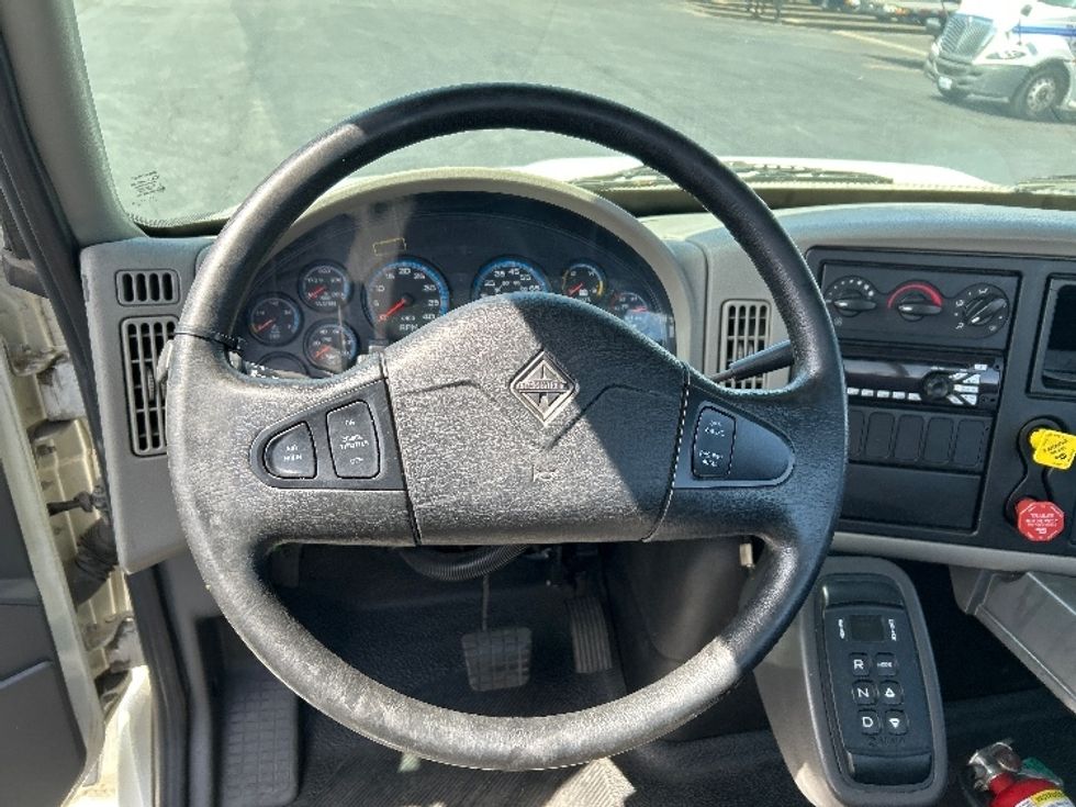 Day Cab Tractor-Heavy Duty Tractors-International-2019-4300-Gilroy-CA-51,811\n\t\tmiles-$ 41,500 - Image 11