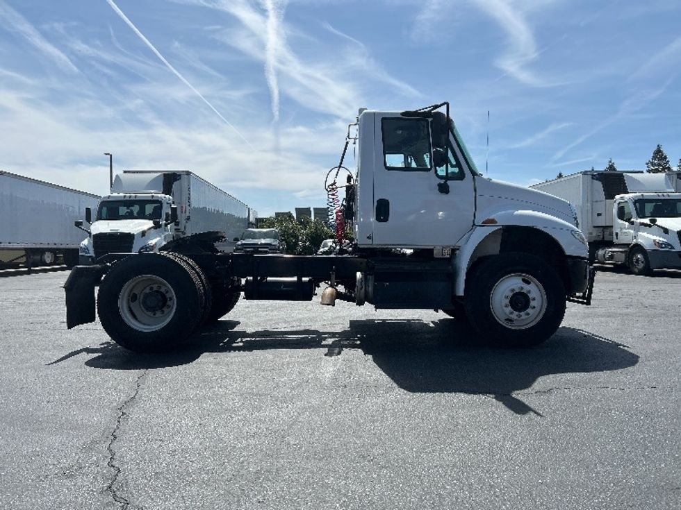Day Cab Tractor-Heavy Duty Tractors-International-2019-4300-Gilroy-CA-51,811\n\t\tmiles-$ 41,500 - Image 8