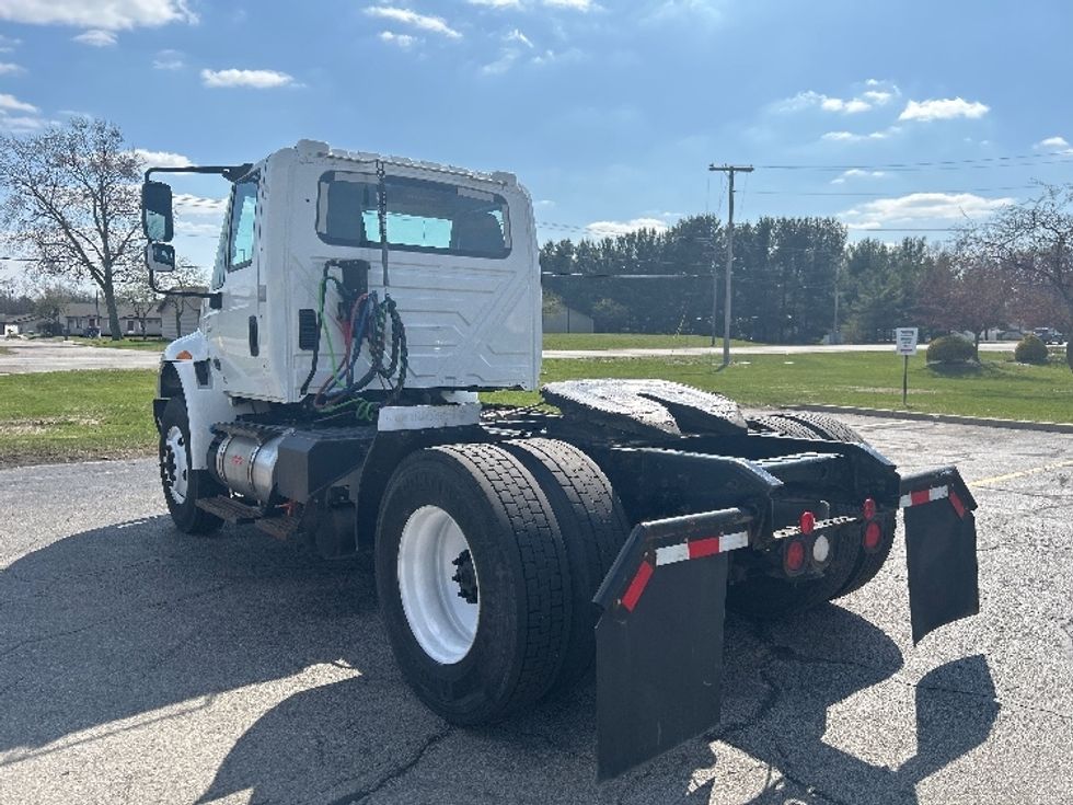 Day Cab Tractor-Heavy Duty Tractors-International-2019-4400-Elkhart-IN-131,461\n\t\tmiles-$ 46,000 - Image 5