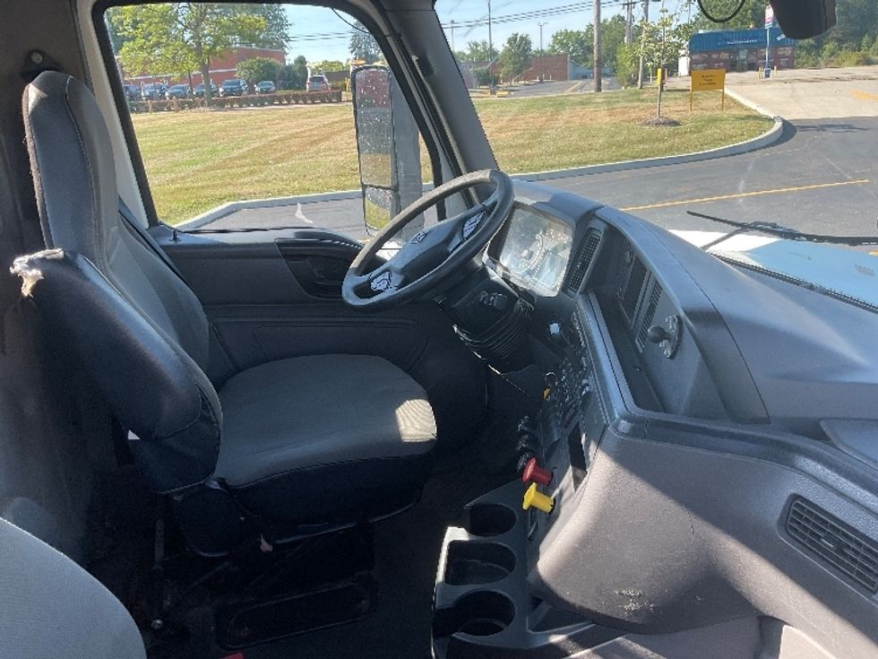 Day Cab Tractor-Heavy Duty Tractors-International-2019-LT625-Akron-OH-292,187\n\t\tmiles-$ 29,250 - Image 14