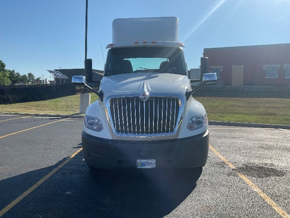 Day Cab Tractor-Heavy Duty Tractors-International-2019-LT625-Akron-OH-292,187\n\t\tmiles-$ 29,250 - Image 2