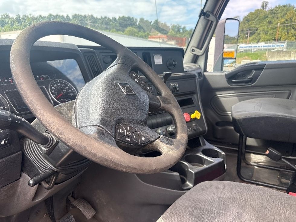 Day Cab Tractor-Heavy Duty Tractors-International-2019-LT625-Akron-OH-351,125\n\t\tmiles-$ 28,750 - Image 10
