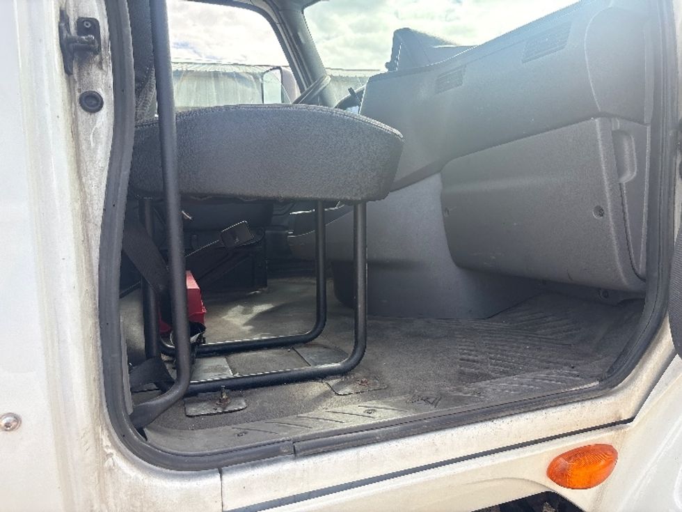 Day Cab Tractor-Heavy Duty Tractors-International-2019-LT625-Akron-OH-351,125\n\t\tmiles-$ 28,750 - Image 12