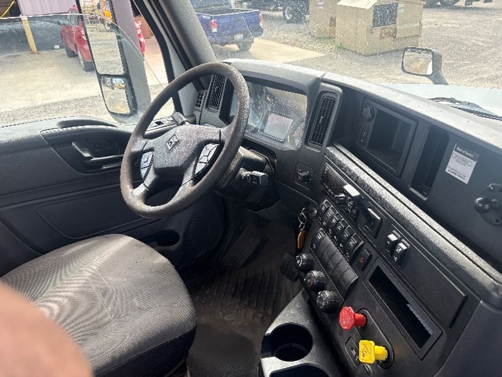 Day Cab Tractor-Heavy Duty Tractors-International-2019-LT625-Akron-OH-351,125\n\t\tmiles-$ 28,750 - Image 13