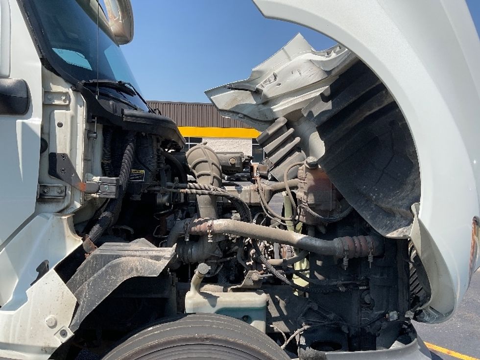 Day Cab Tractor-Heavy Duty Tractors-International-2019-LT625-Akron-OH-381,274\n\t\tmiles-$ 27,250 - Image 12