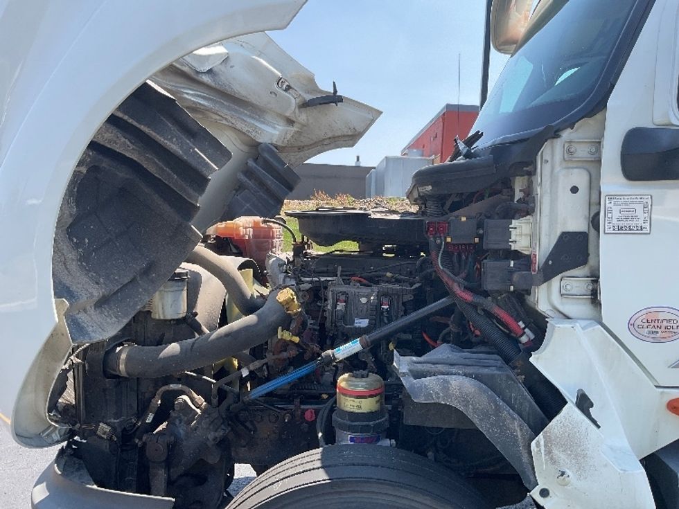 Day Cab Tractor-Heavy Duty Tractors-International-2019-LT625-Akron-OH-381,274\n\t\tmiles-$ 27,250 - Image 13