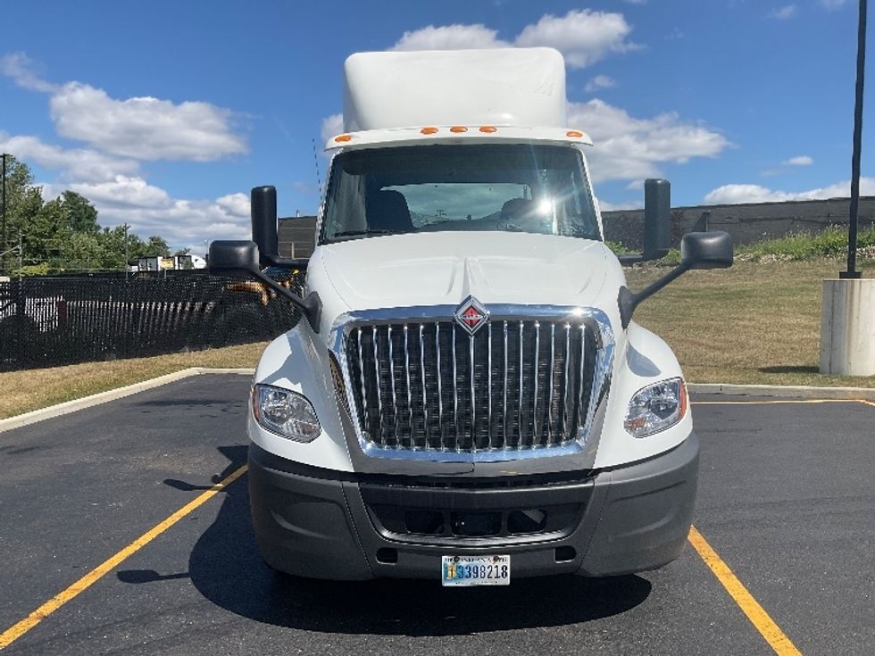 Day Cab Tractor-Heavy Duty Tractors-International-2019-LT625-Akron-OH-403,171\n\t\tmiles-$ 26,000 - Image 2