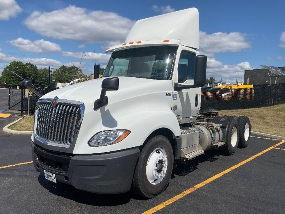 Day Cab Tractor-Heavy Duty Tractors-International-2019-LT625-Akron-OH-403,171\n\t\tmiles-$ 26,000 - Image 3
