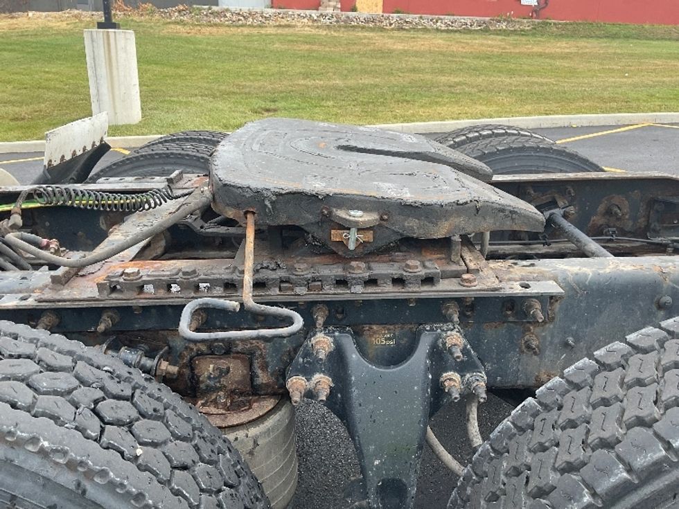 Day Cab Tractor-Heavy Duty Tractors-International-2019-LT625-Akron-OH-425,815\n\t\tmiles-$ 23,500 - Image 18