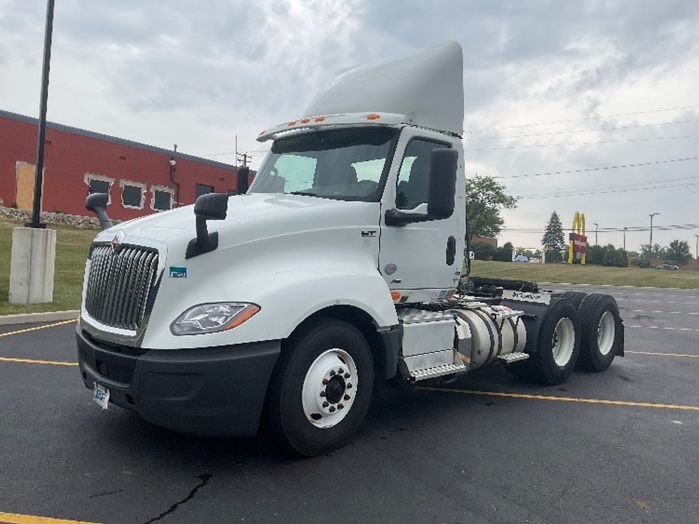 Day Cab Tractor-Heavy Duty Tractors-International-2019-LT625-Akron-OH-425,815\n\t\tmiles-$ 23,500 - Image 3