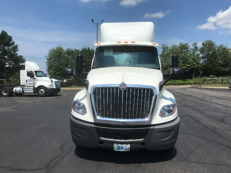 Day Cab Tractor-Heavy Duty Tractors-International-2019-LT625-Akron-OH-450,899\n\t\tmiles-$ 21,750 - Image 2